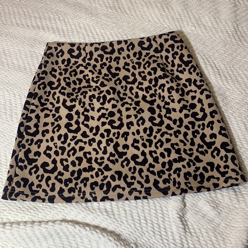 Size Small Cheetah Print Skirt from Mod On Trend - Worn Once